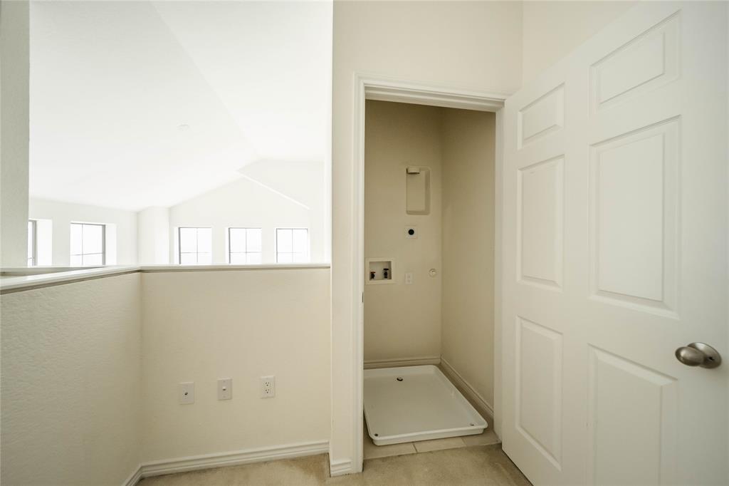 2002 Azure Pointe Property Photo 18
