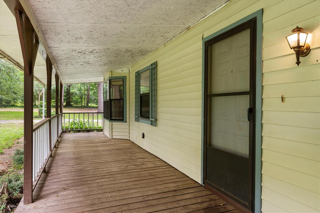 18459 Fm 16 Property Photo 6