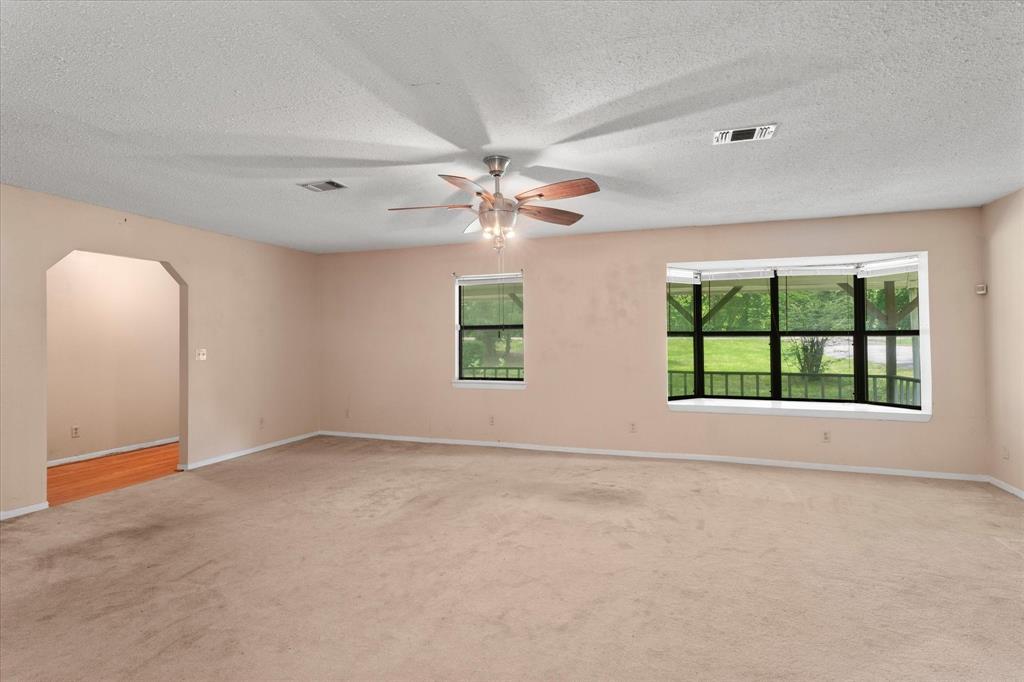 18459 Fm 16 Property Photo 18