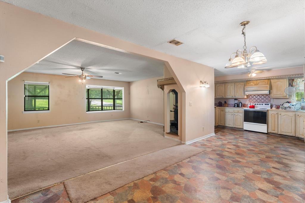 18459 Fm 16 Property Photo 23