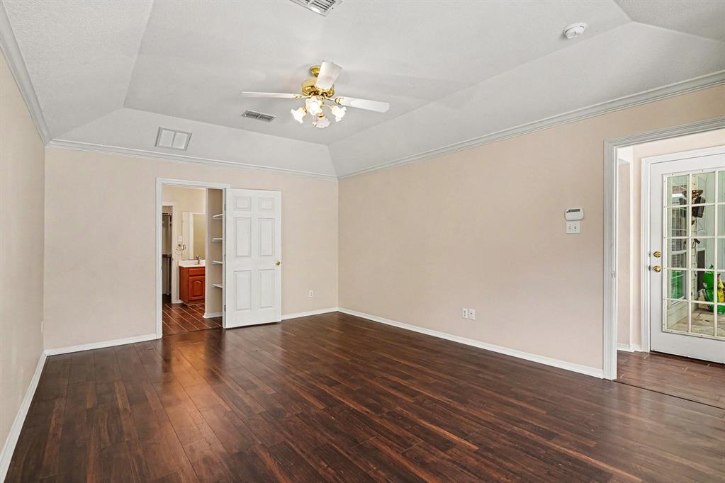 1249 Cross Creek Drive Property Photo 19