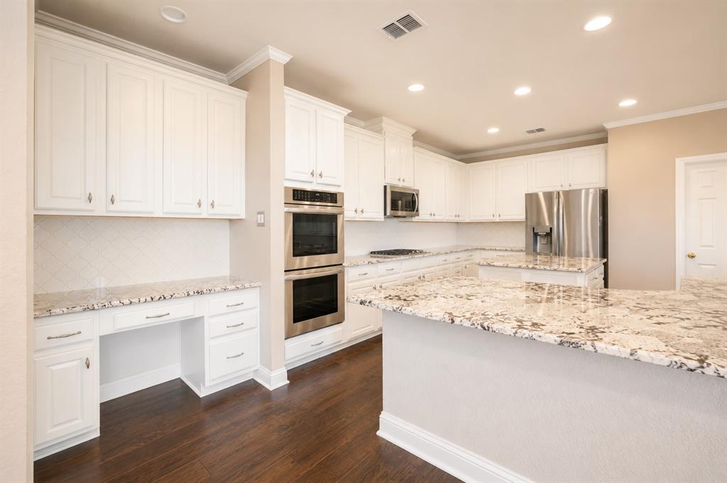 4453 Red Barn Drive Property Photo 10