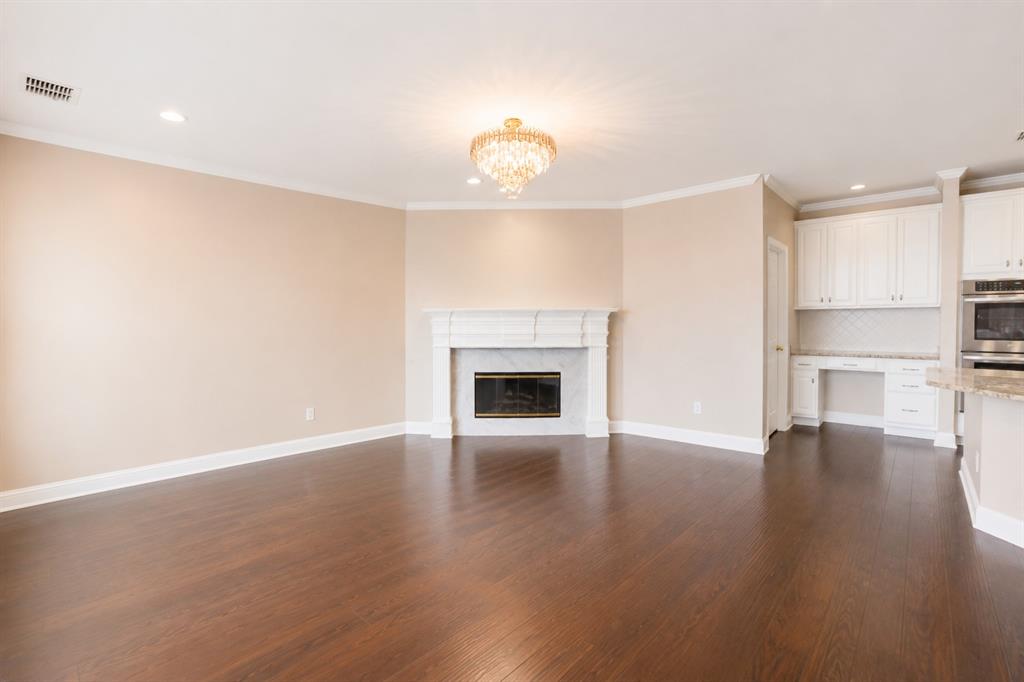 4453 Red Barn Drive Property Photo 12