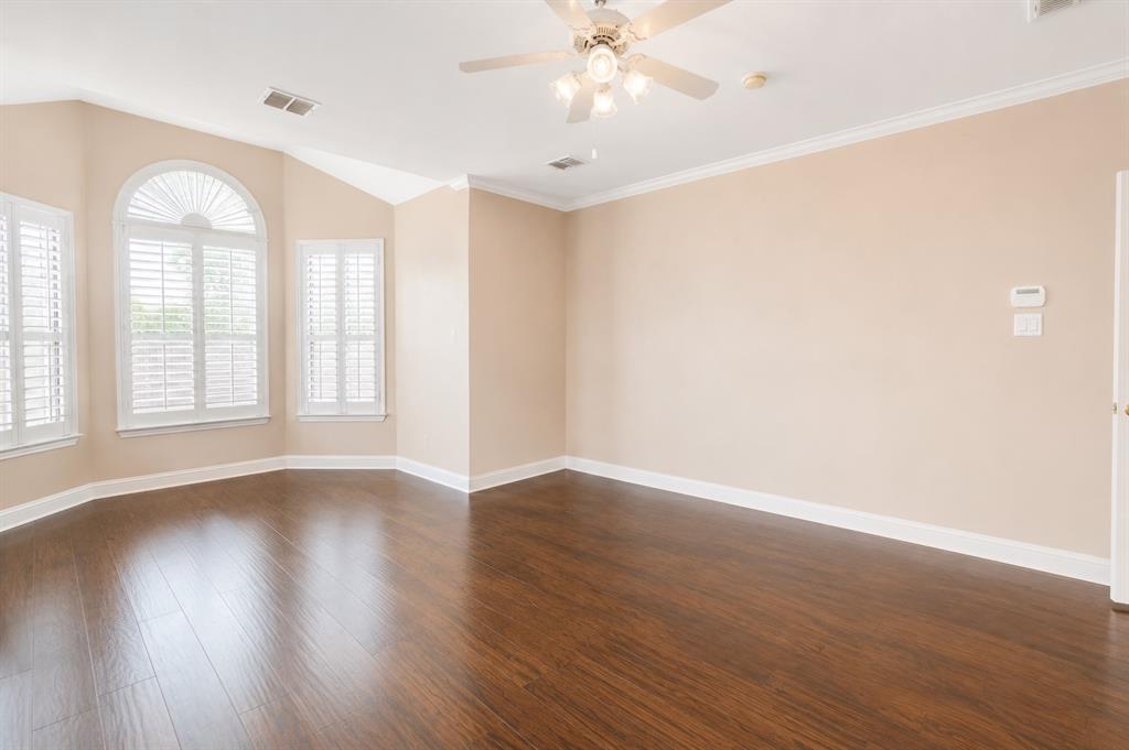 4453 Red Barn Drive Property Photo 16