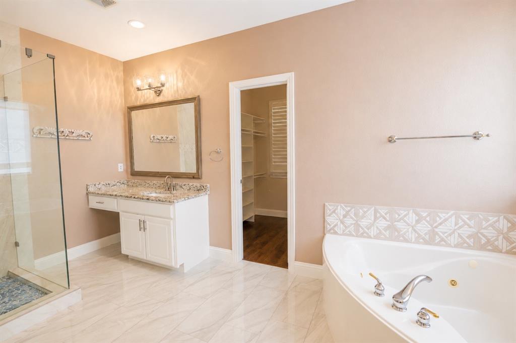 4453 Red Barn Drive Property Photo 21