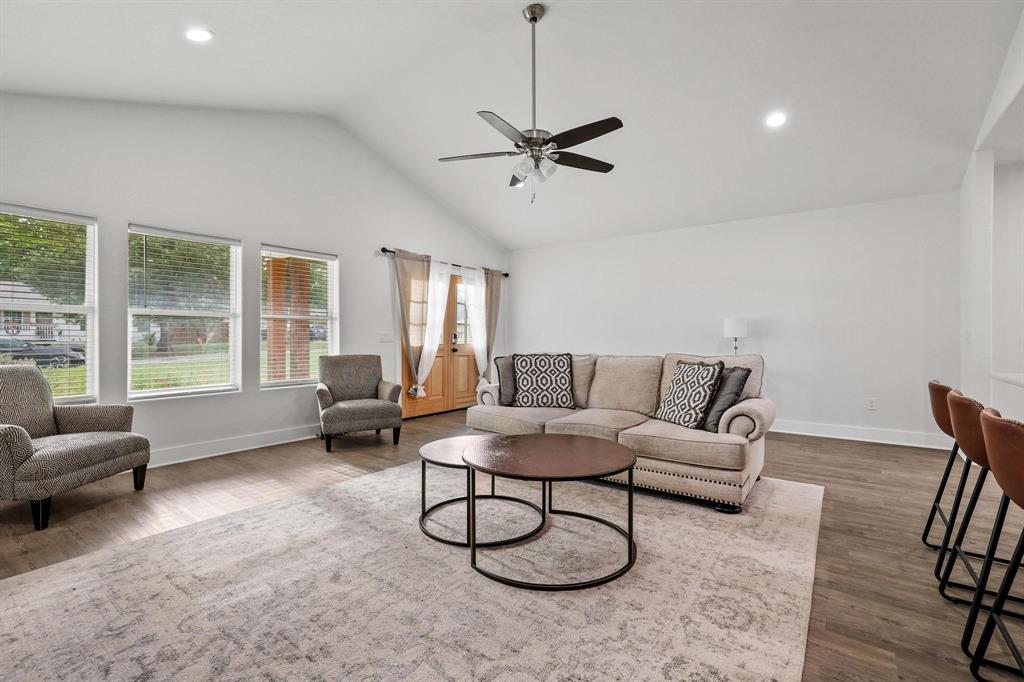 1834 S Park Avenue Property Photo 7