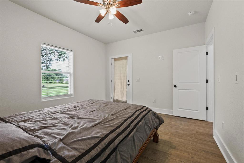 1834 S Park Avenue Property Photo 14