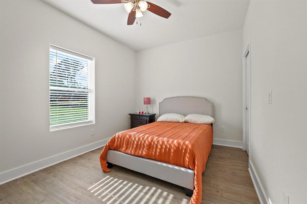 1834 S Park Avenue Property Photo 16