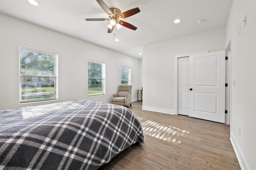 1834 S Park Avenue Property Photo 20