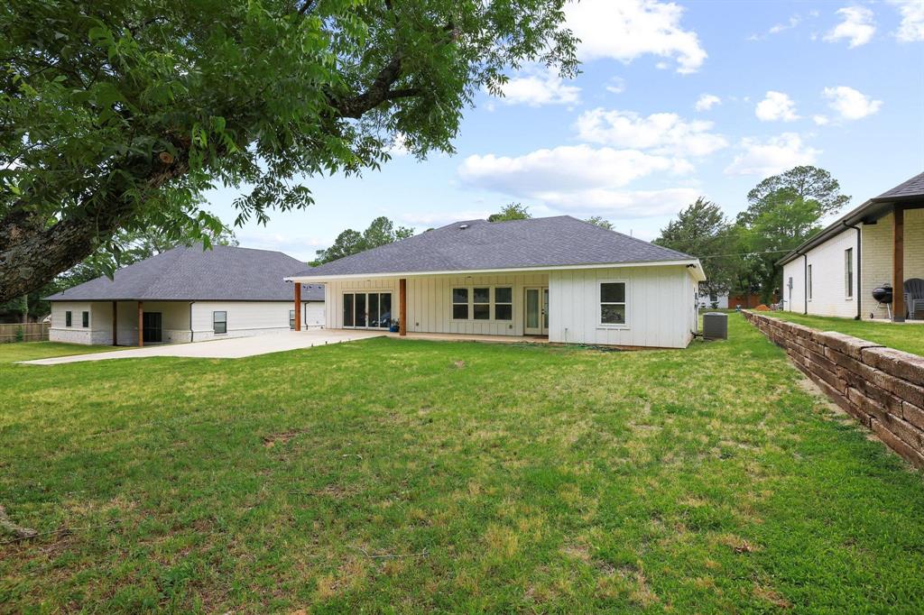1834 S Park Avenue Property Photo 28