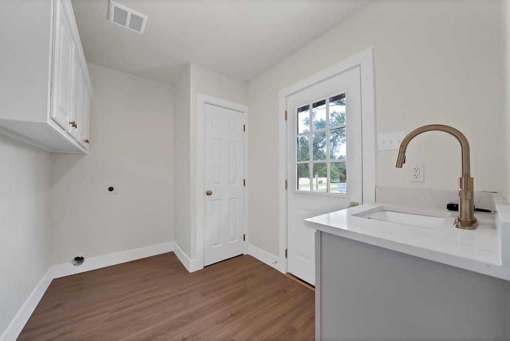 1618 Comanche Trail Property Photo 26