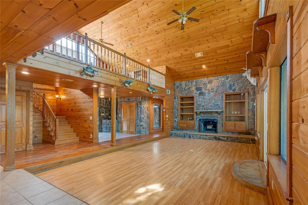 660 County Road 1503 Property Photo 6