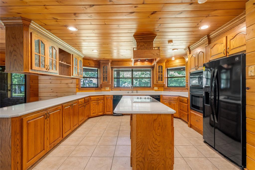 660 County Road 1503 Property Photo 10