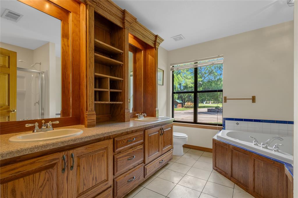 660 County Road 1503 Property Photo 18