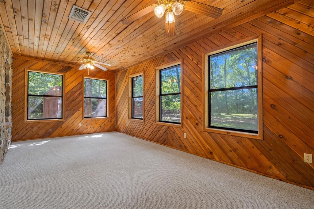 660 County Road 1503 Property Photo 22