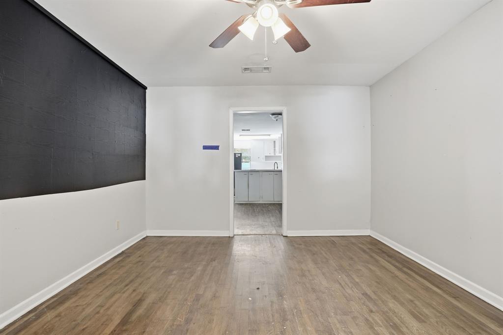 1029 Usher Street Property Photo 9
