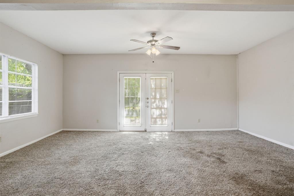 1029 Usher Street Property Photo 13