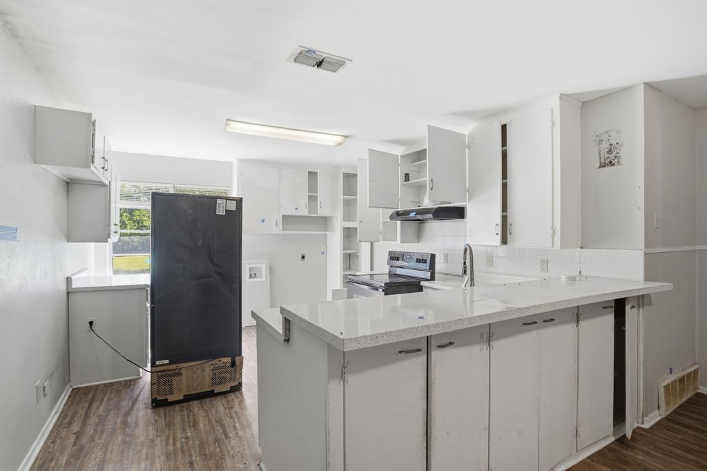 1029 Usher Street Property Photo 15