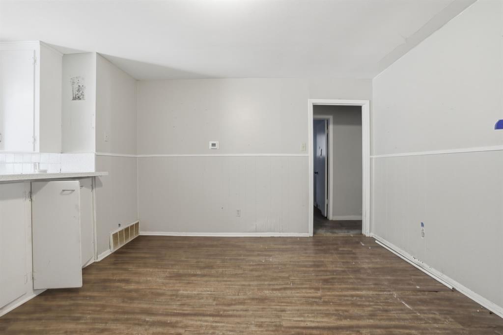 1029 Usher Street Property Photo 23