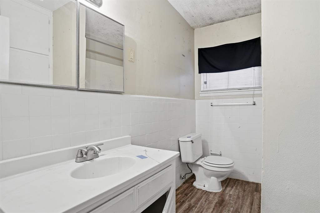 1029 Usher Street Property Photo 24