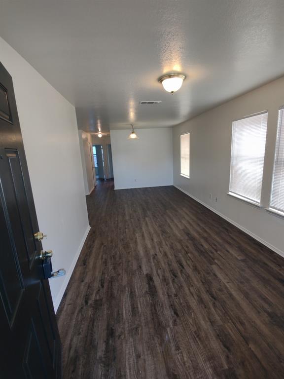 247 Cliff Heights Circle Property Photo 3