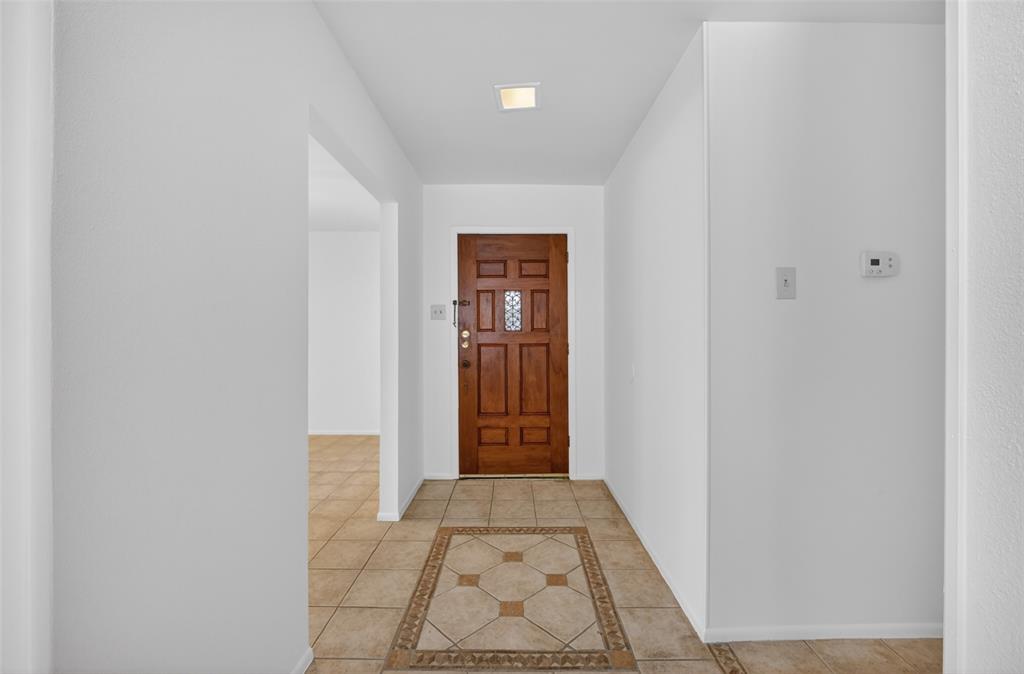 1744 Gross Road Property Photo 3