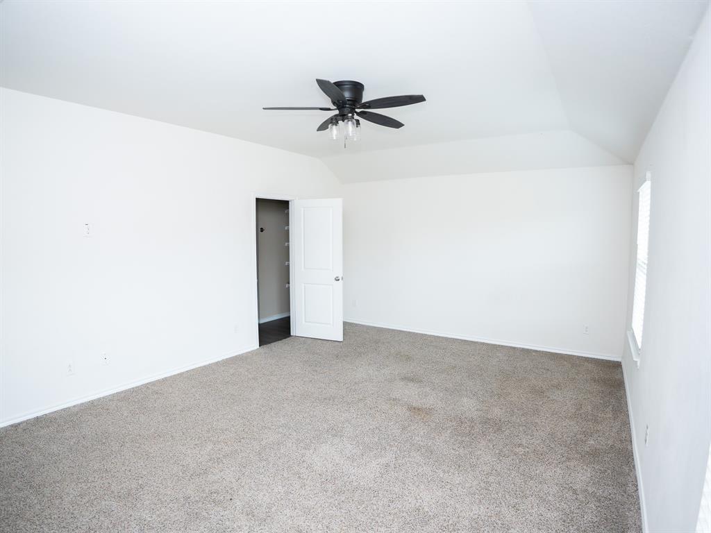 2928 Shoemaker Drive Property Photo 6