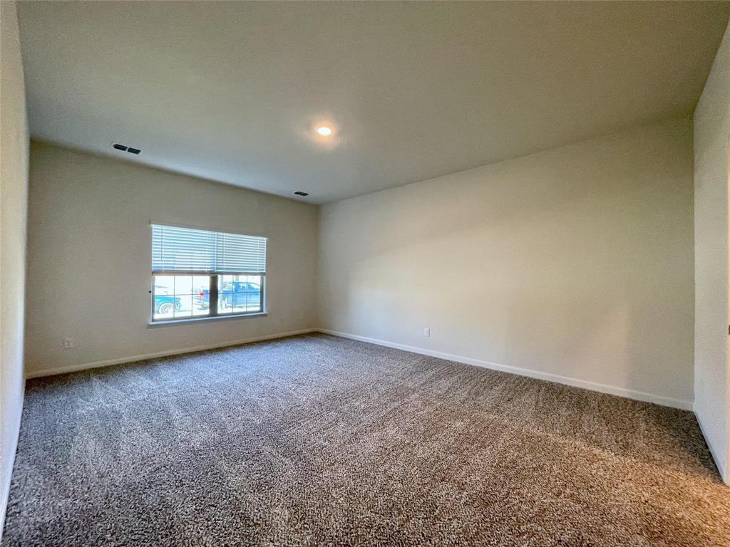 1946 Canterbury Drive Property Photo 8