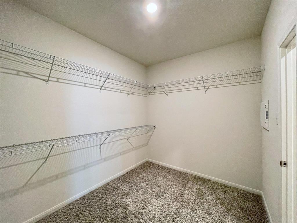 1946 Canterbury Drive Property Photo 12