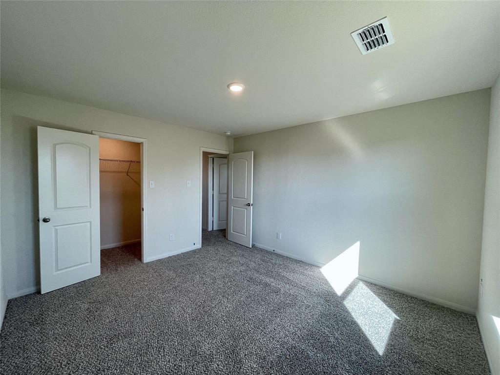 1946 Canterbury Drive Property Photo 18
