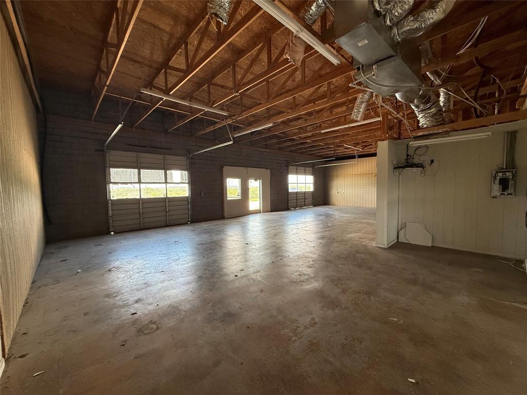 6450 Appian Way Property Photo 8