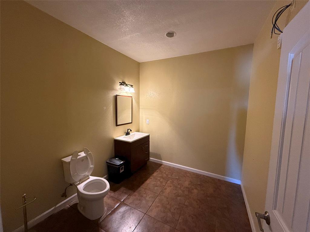 6450 Appian Way Property Photo 12