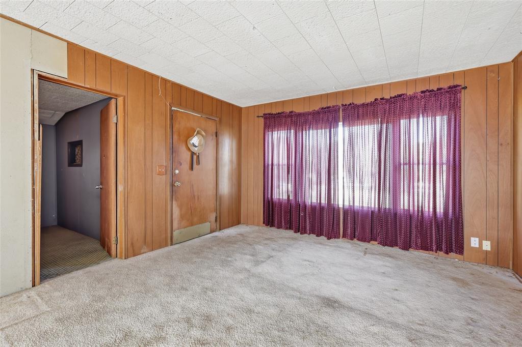 218 W Worth Street Property Photo 11