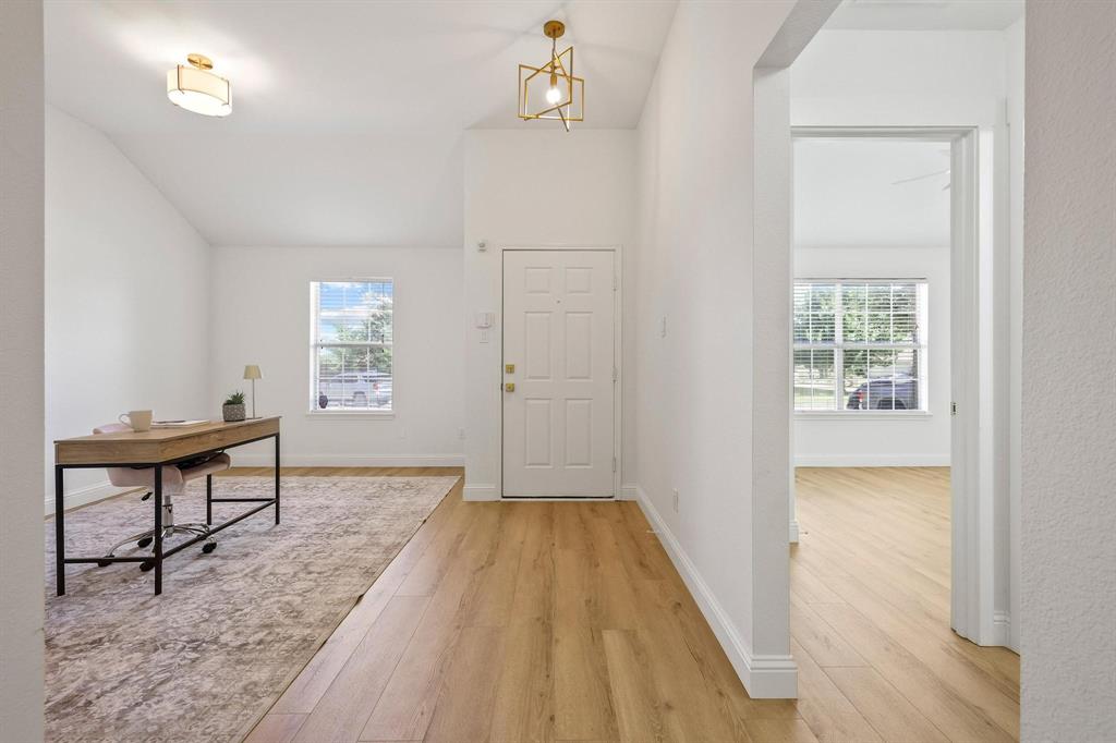 1204 Bayside Drive Property Photo 2