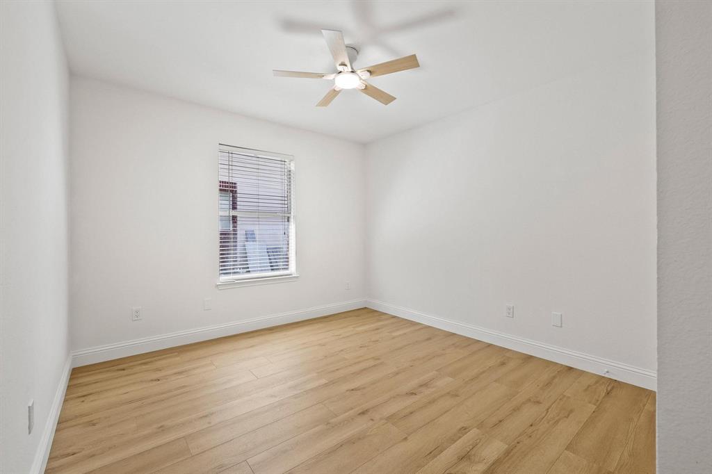 1204 Bayside Drive Property Photo 9