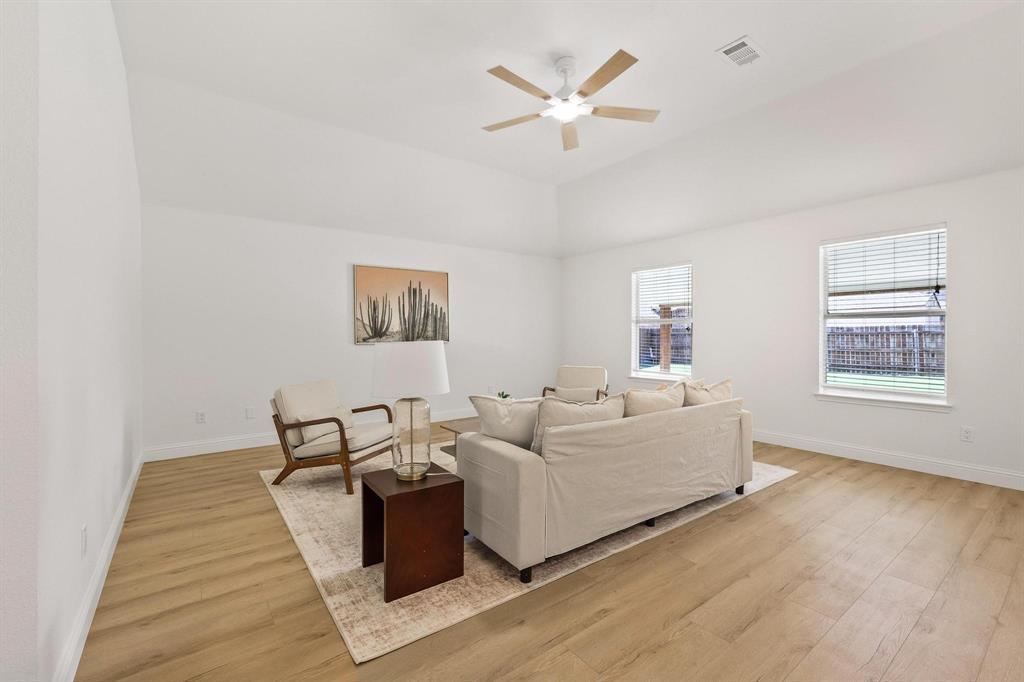 1204 Bayside Drive Property Photo 11