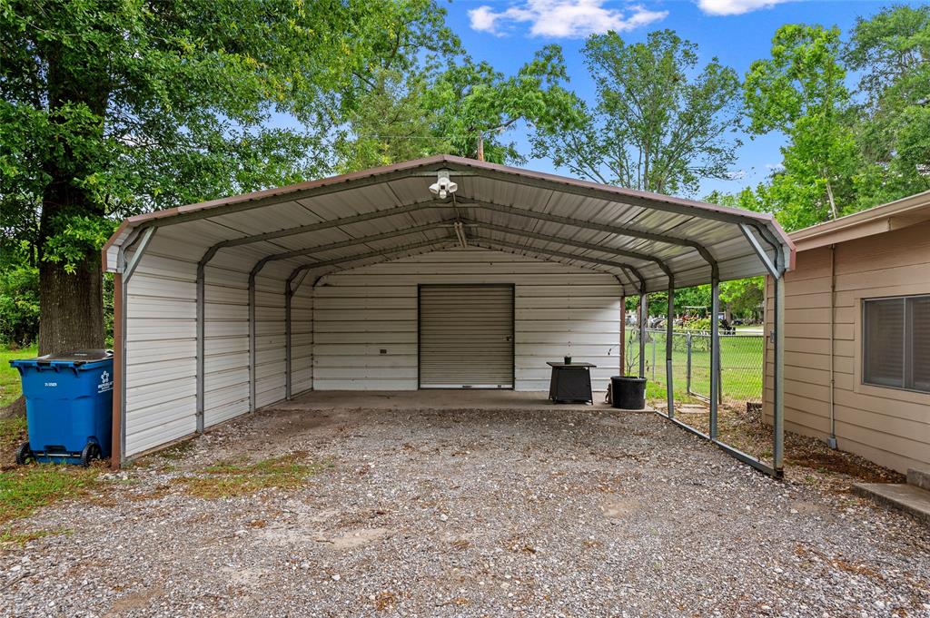 401 Central Property Photo 2