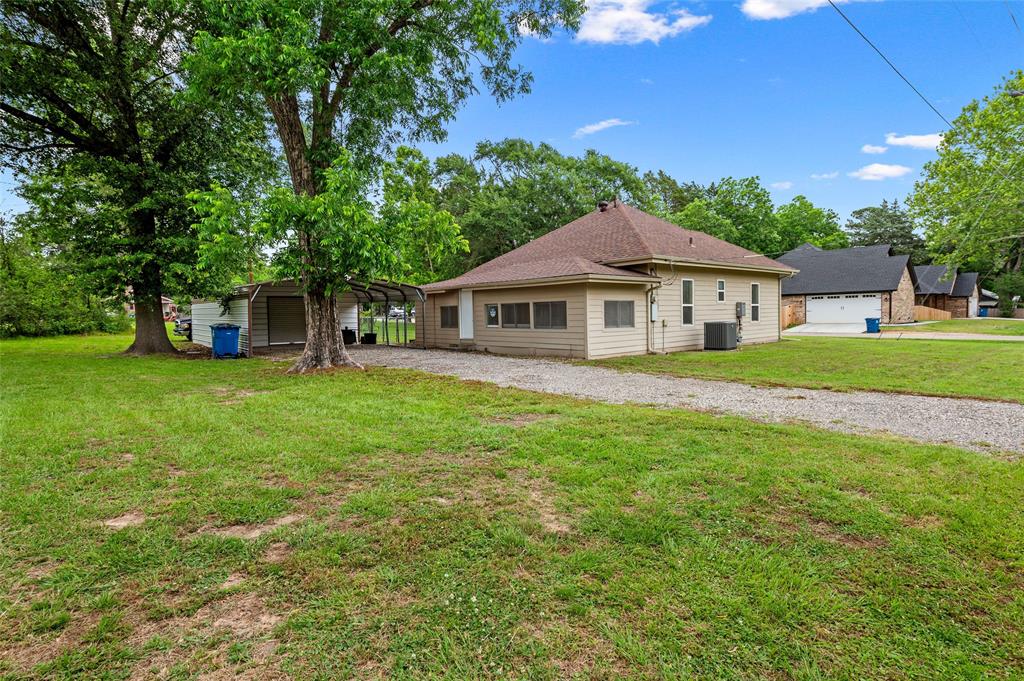 401 Central Property Photo 14