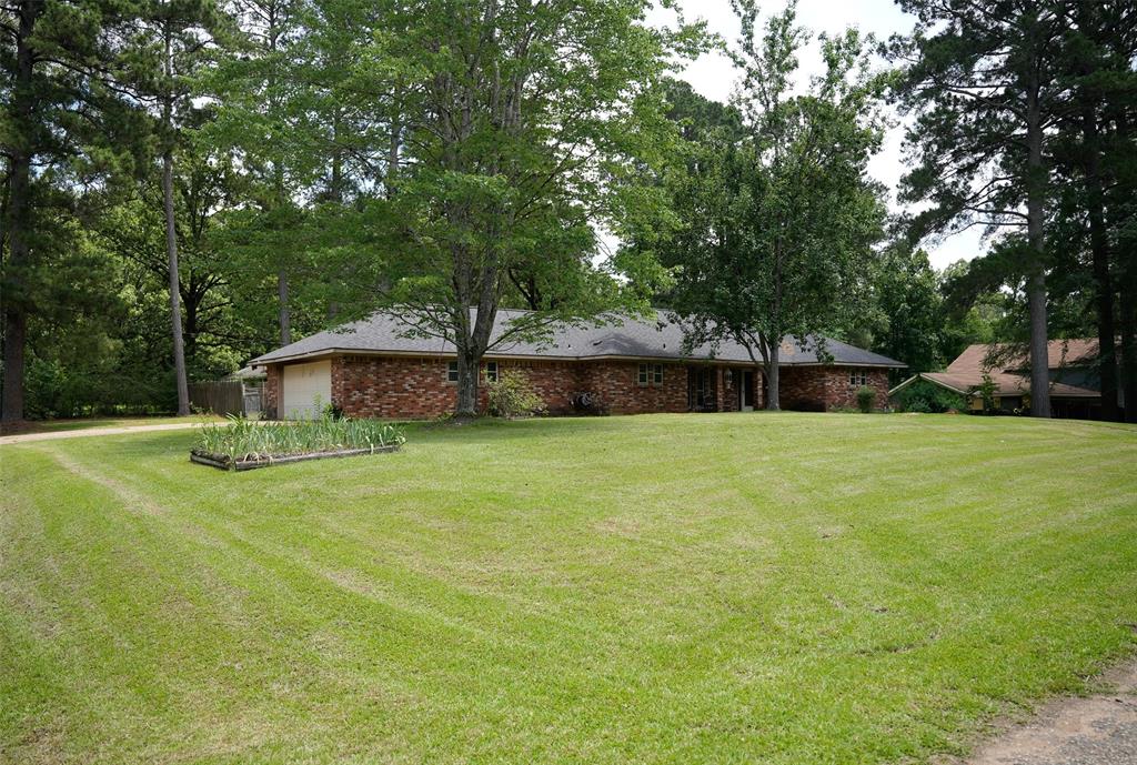 4049 Parkwood Drive