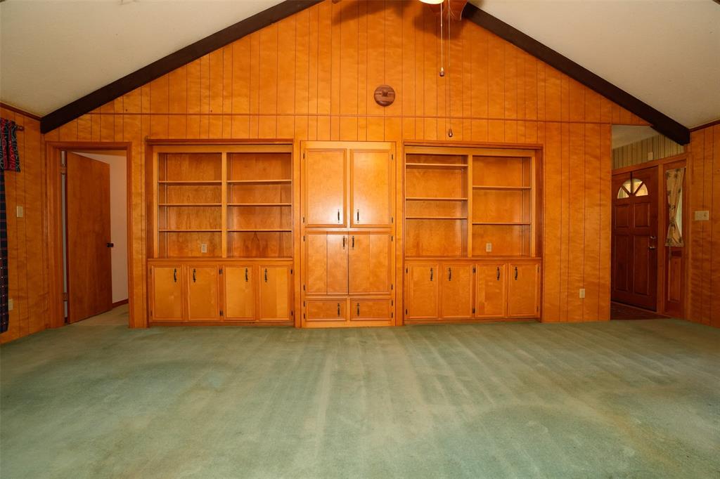 4049 Parkwood Drive Property Photo 25