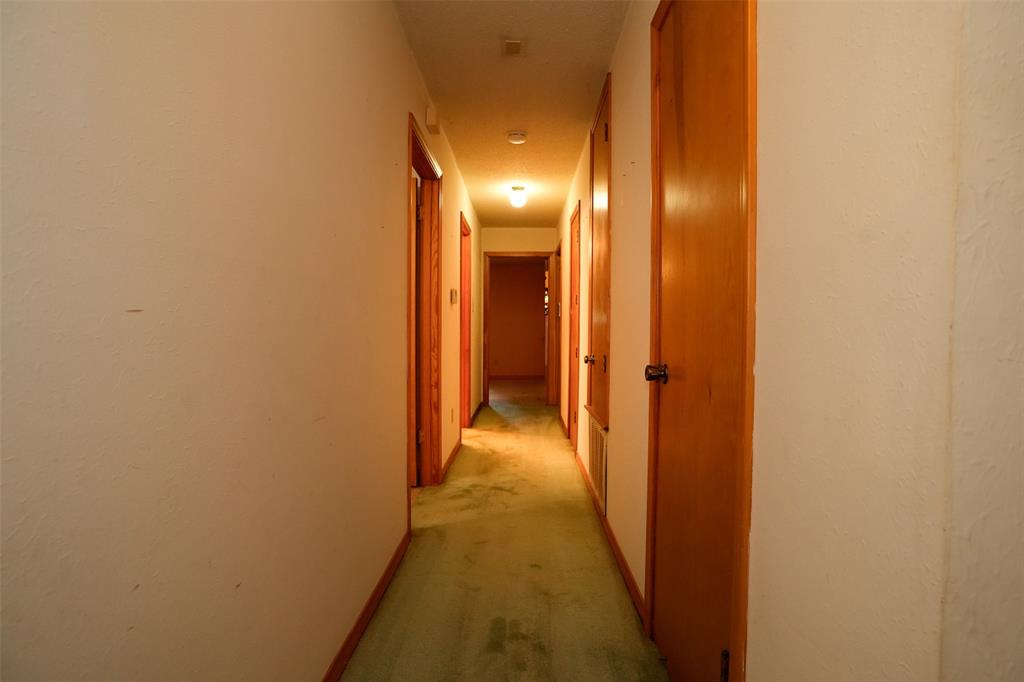 4049 Parkwood Drive Property Photo 35