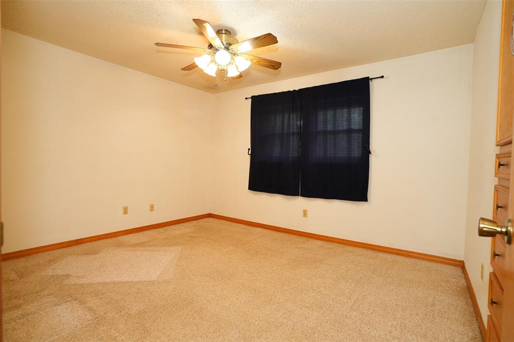 4049 Parkwood Drive Property Photo 36