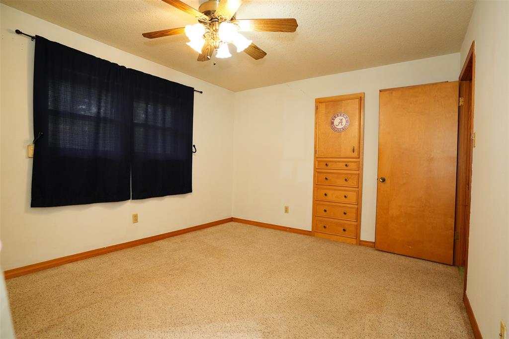 4049 Parkwood Drive Property Photo 37