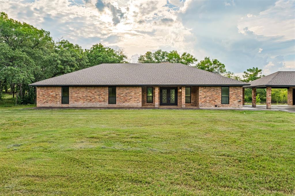 216 N Stovall Drive Property Photo 1