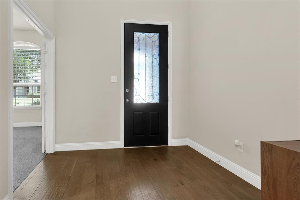 1036 Finsbury Lane Property Photo 2