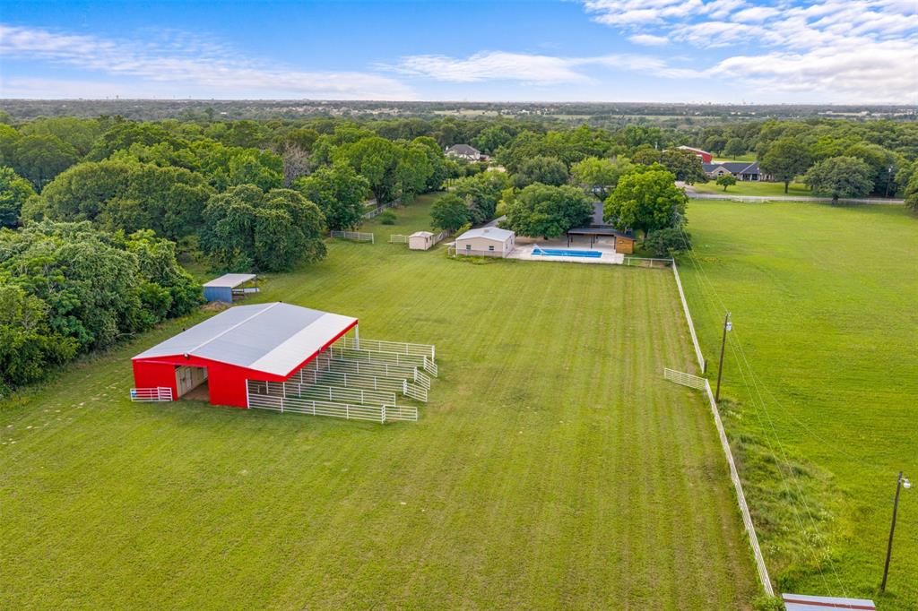 1215 E Stegall Road Property Photo 4