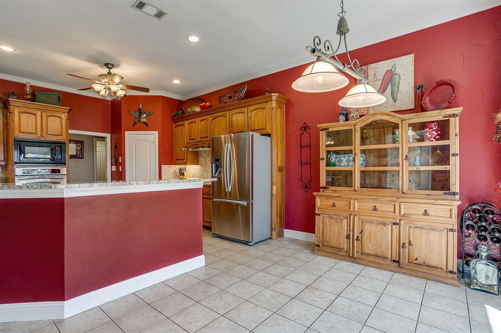 709 Lonesome Prairie Trail Property Photo 8