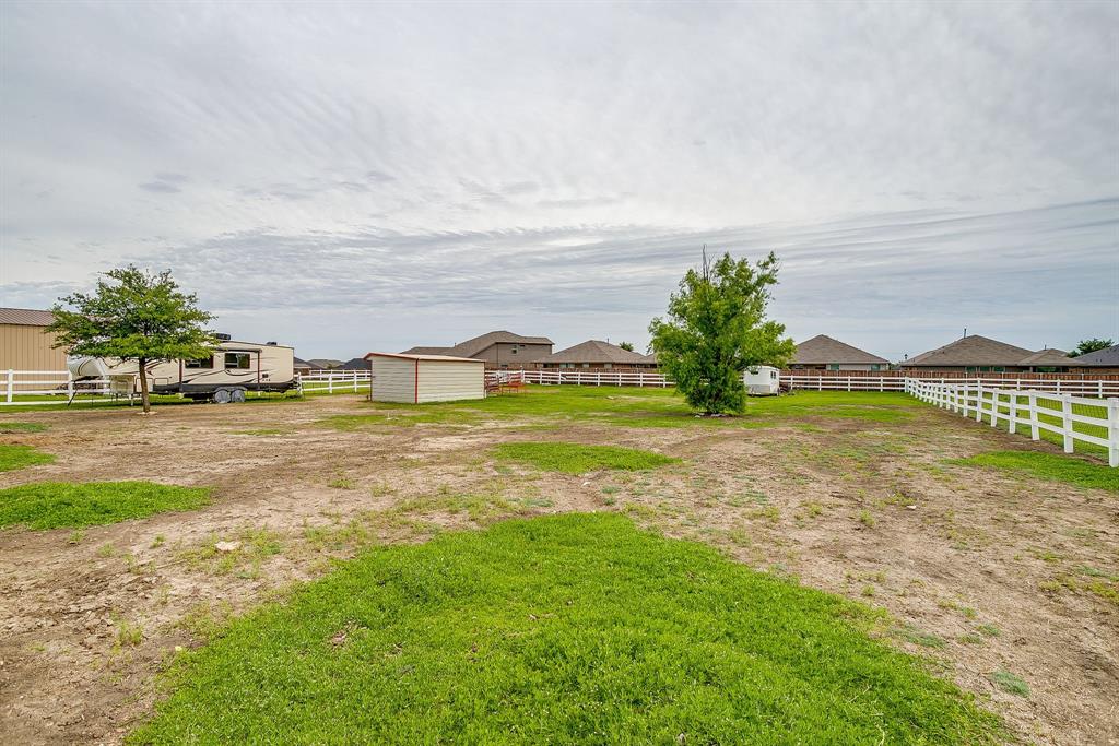 709 Lonesome Prairie Trail Property Photo 30