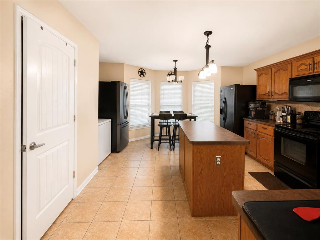 3324 Overstreet Lane Property Photo 10