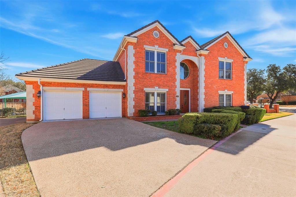 5949 River Bend Drive Property Photo 3